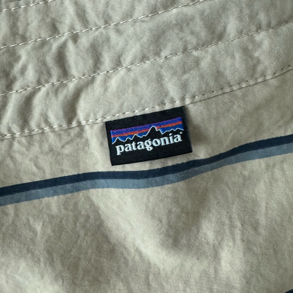 Patagonia Tan and Black Board Shorts Lightweight Swimwear - Picture 2 of 6